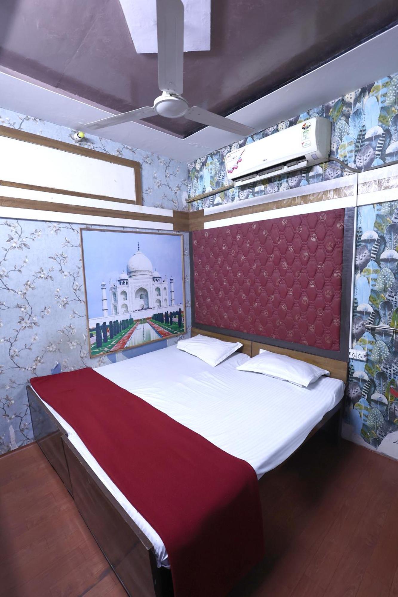 Taj City Hotel アーグラ エクステリア 写真
